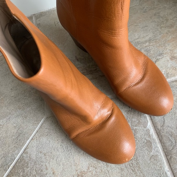 Banana Republic Tamsin Bootie - Picture 4 of 4